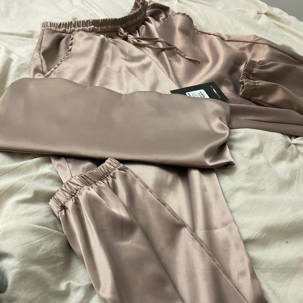 Silk matching set